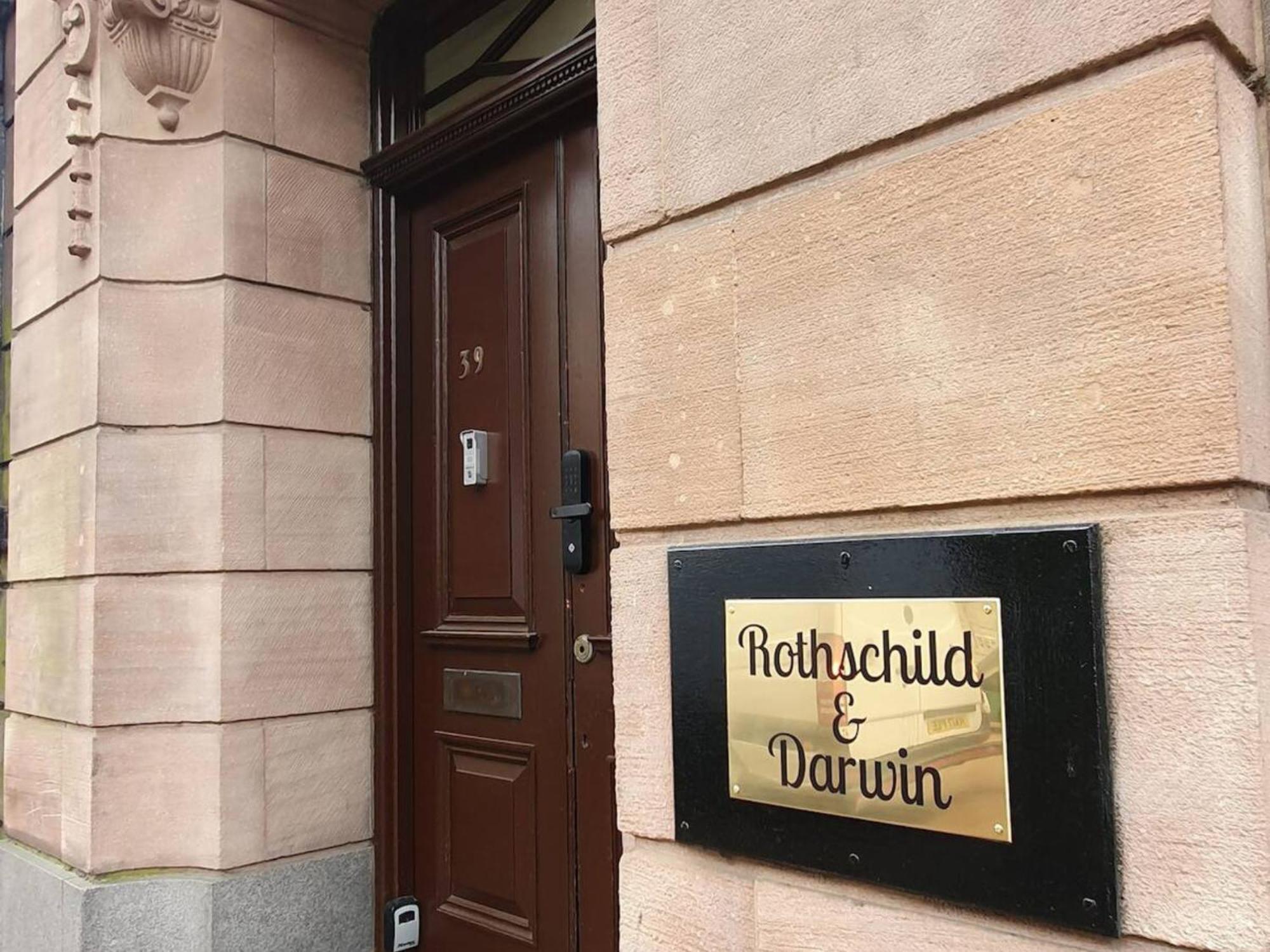 Darwin Stays - Service Accommodation In Newcastle Under Lyme City Centre Esterno foto